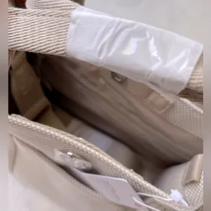 Lululemon Two-Tone Canvas Mini Tote Bag 4.5L thumbnail 5