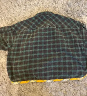 BDG Cropped Flannel thumbnail 3