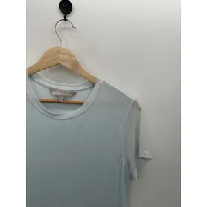 Athleta Women‎ Cloudlight Hybrid Tee Sky Blue Mesh Modal T-Shirt Size M BS6 thumbnail 4