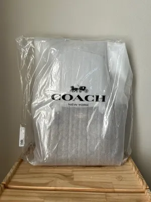 Coach Purse thumbnail 13