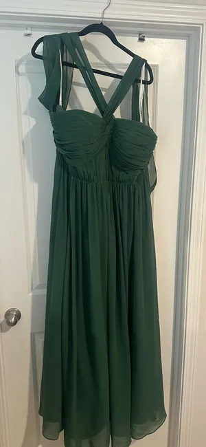 Azazie Dark Green Dionne thumbnail 1