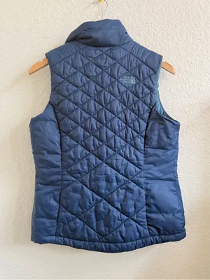 The North Face Navy Teal Trim Quilted Vest Size‎ Small Women’s thumbnail 5