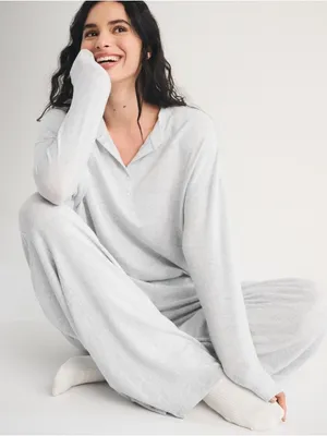 Abercrombie & Fitch Soft A&F Long-Sleeve Cozy Lounge Knit Oversized Henley Top thumbnail 1