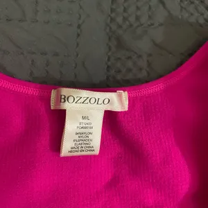 Bozzolo Pink Fitted Cap Sleeve Crop Top thumbnail 4