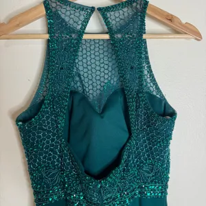 Sherri Hill sleeveless high neck Beaded evening Gown dress Emerald Green Size 4 thumbnail 9