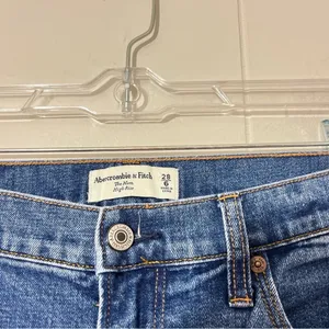 Abercrombie & Fitch The Mom High Rise Jeans Womens 28 Blue Ankle Y2K thumbnail 2