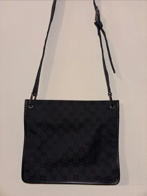Gucci Black GG Canvas Crossbody Bag thumbnail 4