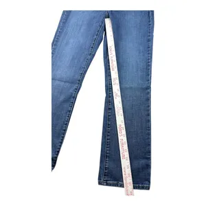 Levi's Classic Straight Leg Medium Wash Blue Jeans Womens Size 8 Mid Rise thumbnail 8