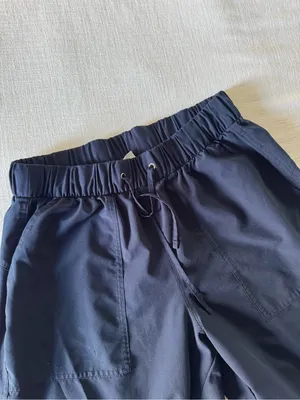 Old Navy High-Waisted StretchTech Utility
Crop Pants, Navy - Medium thumbnail 10