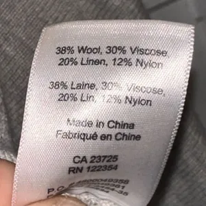 Aritzia Babaton Gray Sweater V-neck Front‎ Pockets Wool Linen Blend thumbnail 4