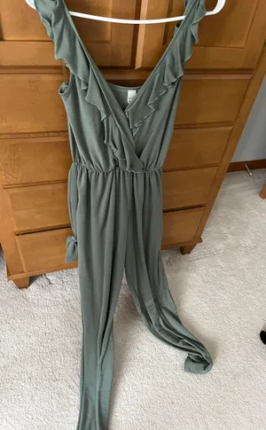Green Jumpsuit Size M thumbnail 1