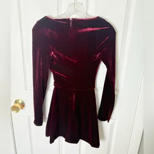 House of CB Veronica Black Cherry Pin Tuck Mini Dress XS thumbnail 5
