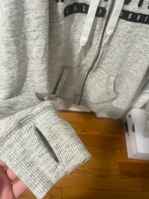 Hollister Zipup thumbnail 3