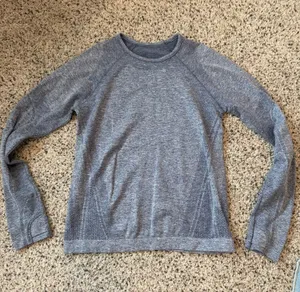 Athleta fitted long sleeve thumbnail 1