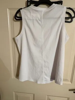 White tank top Size L thumbnail 3