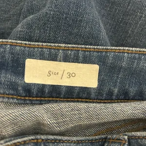 Anthropologie Pilcro and the Letterpress Flare Flounce Floral Hem Jeans Size 30‎ thumbnail 9