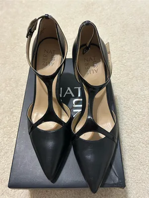 Black Women's Pointed thumbnail 2