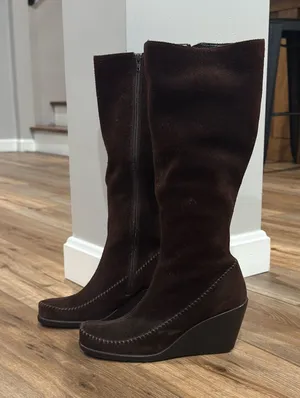 AEROSOLES Vintage 90s Dark Brown Suede Knee-high Moccasin Wedge Boots | Size 8 thumbnail 1