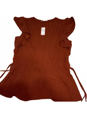 Maurices New With Tags $30 Flutter Sleeve Peplum Blouse Woman’s Medium thumbnail 2