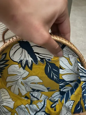 TJ Maxx Tan Round Woven Purse thumbnail 4