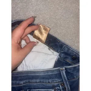 Driftwood Candace Crop Jeans Womens 28 Blue Scalloped Hem Stretch Denim Classic thumbnail 6