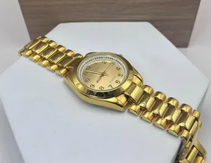 Joan Rivers Classics Gold Tone Unisex Watch thumbnail 5