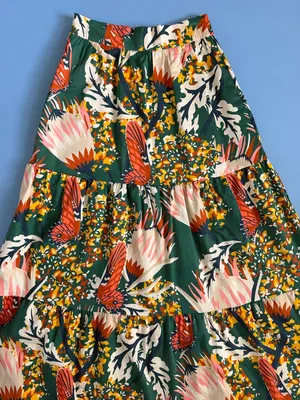 NWT‎ Pearl Pagoda Monarch Butterfly Green Tiered Cottagecore Maxi Skirt thumbnail 4
