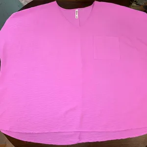 2 -Zenana Outfitters Vibrant Pink/Grey Short Sleeve Tee Women’s XL thumbnail 4