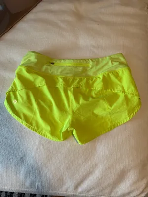 Lululemon Speed Up Shorts 2.5" Low-Rise thumbnail 3