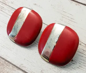Vintage Earrings For Pierced Ears Red Rounded Square Shape thumbnail 1