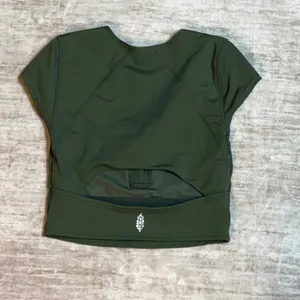Free People Movement Womens Small Green Nylon Athletic Crop Top Workout Lined thumbnail 4