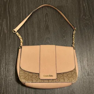 Calvin Klein Vintage Pink Leather Shoulder Purse Handbag w Metal Detail Strap thumbnail 2