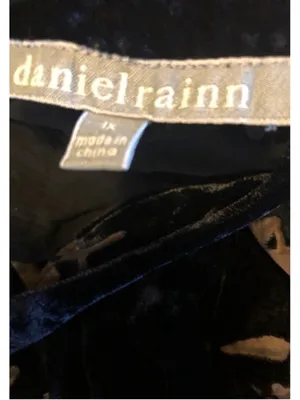 Daniel Rainn Black Floral Velvet Lined Burnout Embroidered 1X Black Floral thumbnail 7