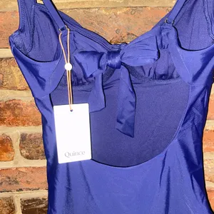 NWT Quince Deep Navy Blue Italian Underwire One-Piece Swimsuit Women's Medium thumbnail 7