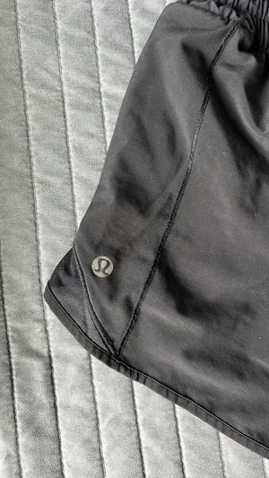 Lululemon Hotty Hot Shorts thumbnail 3