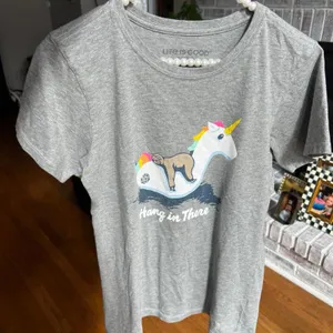 Life is good women’s‎ sloth T-shirt size small thumbnail 1