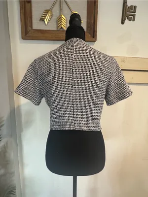 SHEIN Black & White Houndstooth Button-Front Crop Blazer thumbnail 2