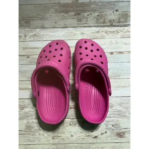 Crocs Classic Clogs Pink Slip On Women's Size 8-9 Comfort thumbnail 4