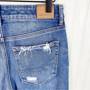 American Eagle Stretch Mom Straight Jean Cool Torn Blue Wash Denim Womens Size 6 thumbnail 10