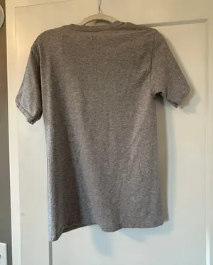 College TShirt Gray thumbnail 2