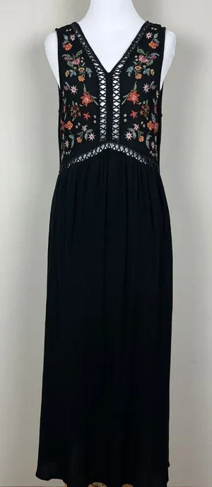 World‎ Market Dress Womens Small Medium Black Embroidered Floral Maxi Boho India thumbnail 1