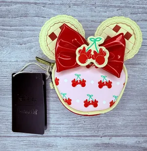 Nwt Loungefly Disney Minnie Mouse Cherry Pie Coin Purse Zip Around Pouch W Strap thumbnail 1