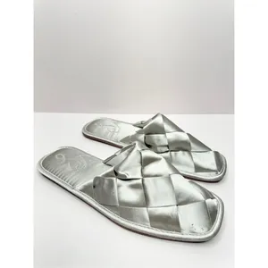 Sam Edelman Mules Ladies 6.5‎ Silver Slip On Round Toe Woven Satin Finish Shoes thumbnail 4