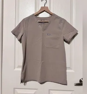 Figs Catarina One-Pocket Scrub Top - XS in Tan thumbnail 1
