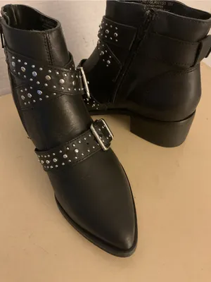 Steve Madden women Black leather Studded Buckle biker moto Ankle Boots US 6 thumbnail 11