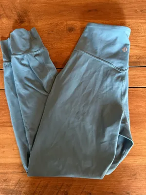 Lululemon Align Joggers 28" thumbnail 1