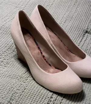 Women’s Wedge Pumps thumbnail 1