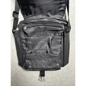 Vintage Totes‎ Shoulder Bag Purse Black 90s Pockets Zip Adjustable Travel 90s thumbnail 9