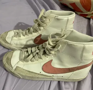 Nike Blazer Mid thumbnail 1