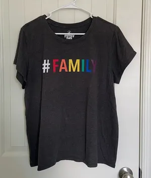 EUC | women’s scoop‎ neck tshirt — XL thumbnail 1